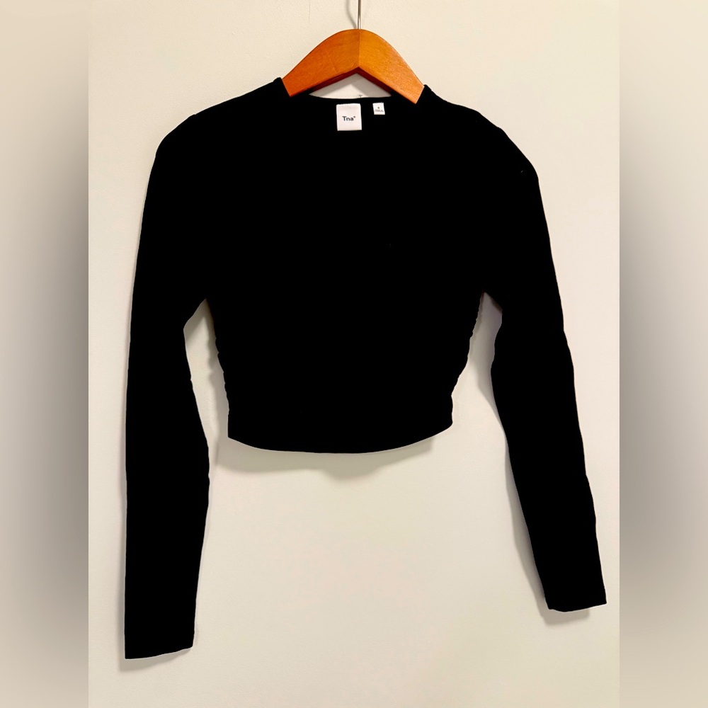 Aritzia TNA ruched long sleeve